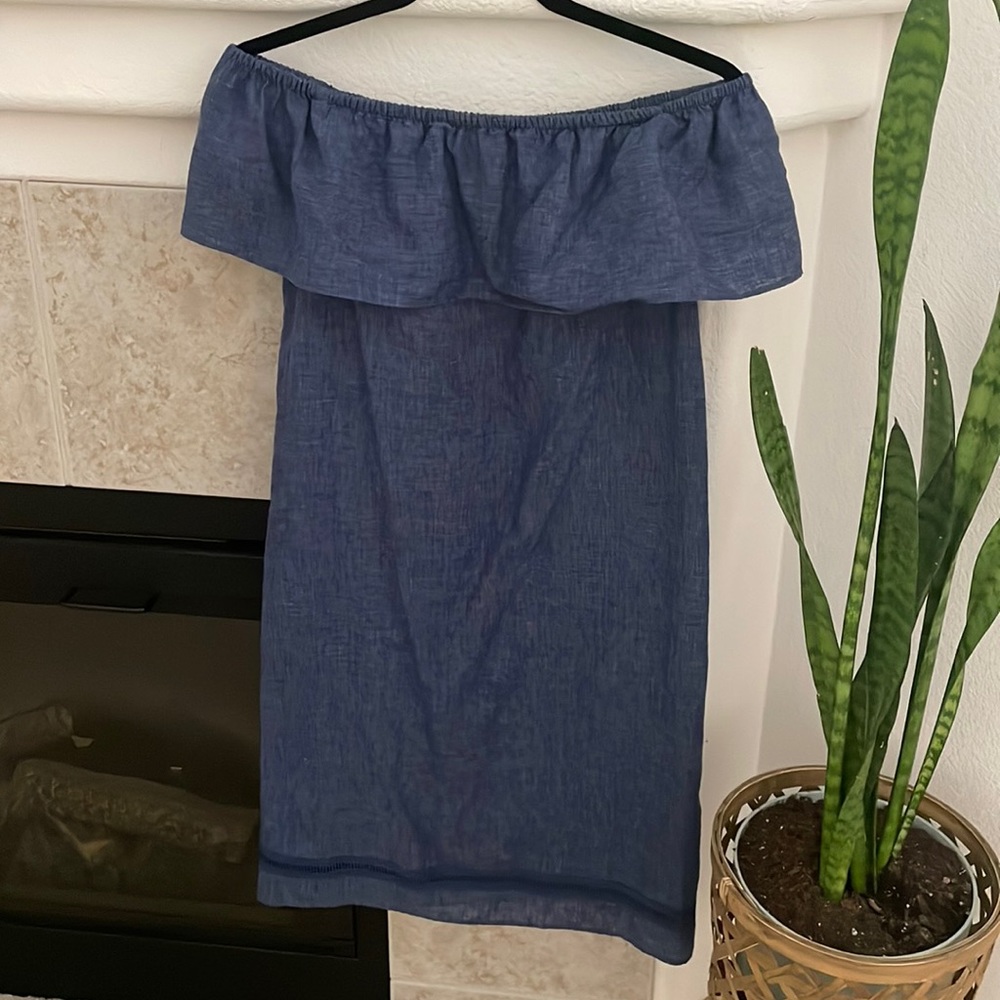 Off-the-shoulder Dress
